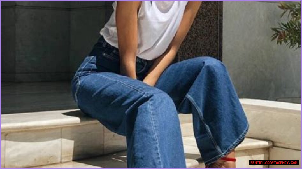 Brixley Benz Feet (26 photos) Sexy Feets