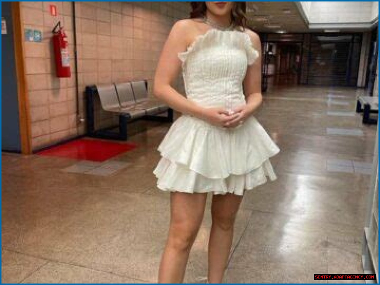 Freya Parker Feet (8 images) Sexy Feets