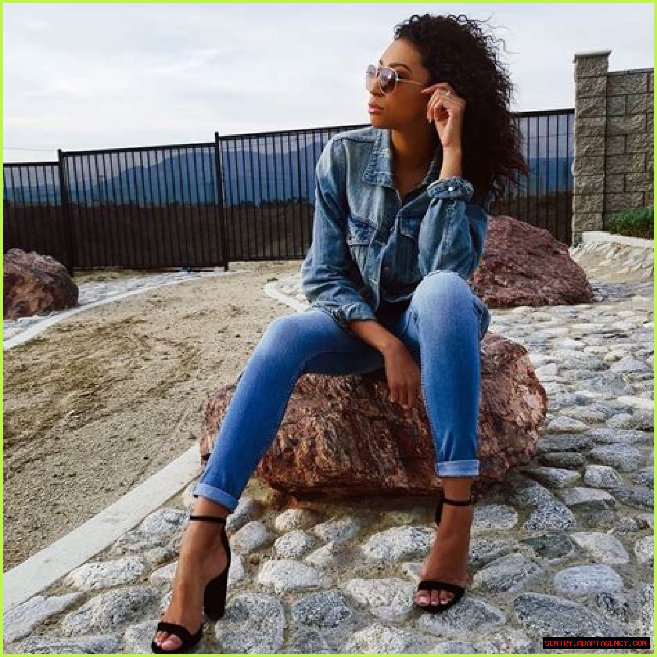 Sydney Hamm Feet (12 photos) Sexy Feets
