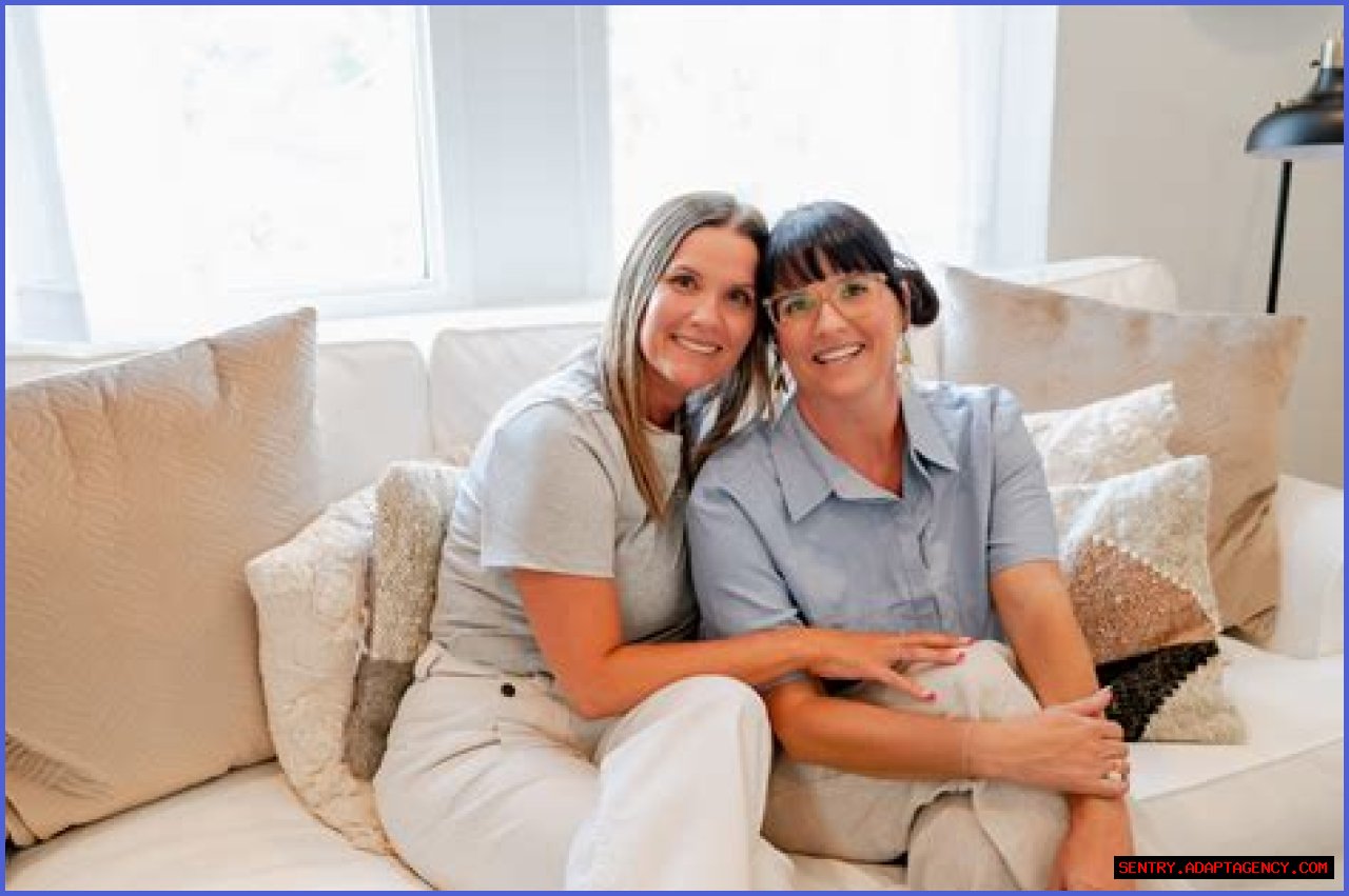   Unsellable Houses twins net worth. Leslie and Lyndsay Lamb net worth    Wed 7 April 2021 01:00    Updated Thu 23 June 2022 10:24    Celine Byford    